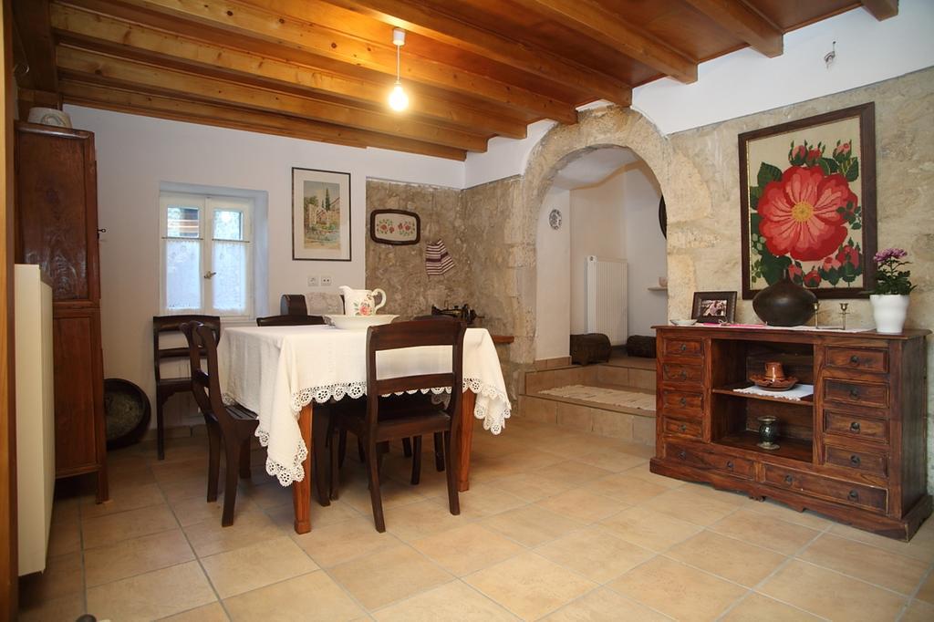 Menelia Cottage Platístoma Quarto foto